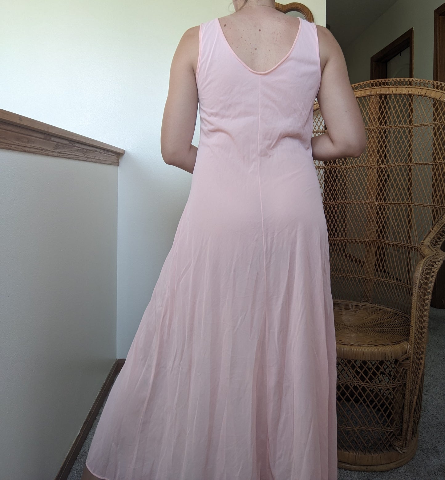 1970s peach nightgown