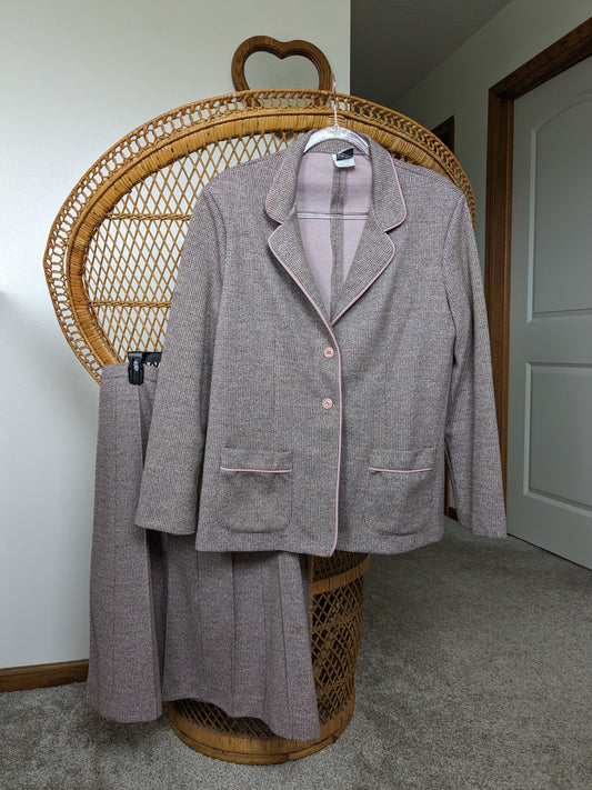 1970s pink tweed skirt suit