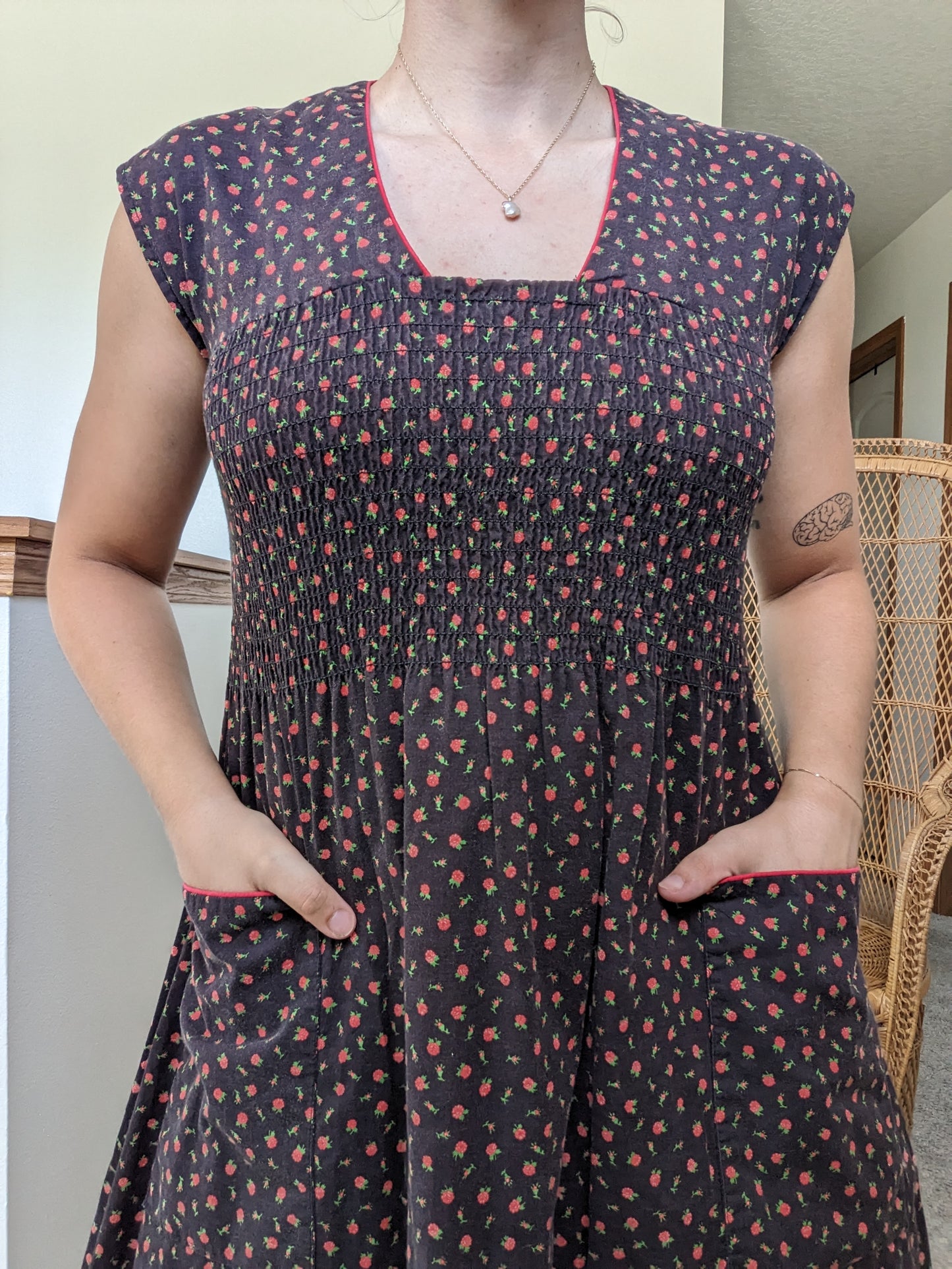 1970s pinafore rose dress