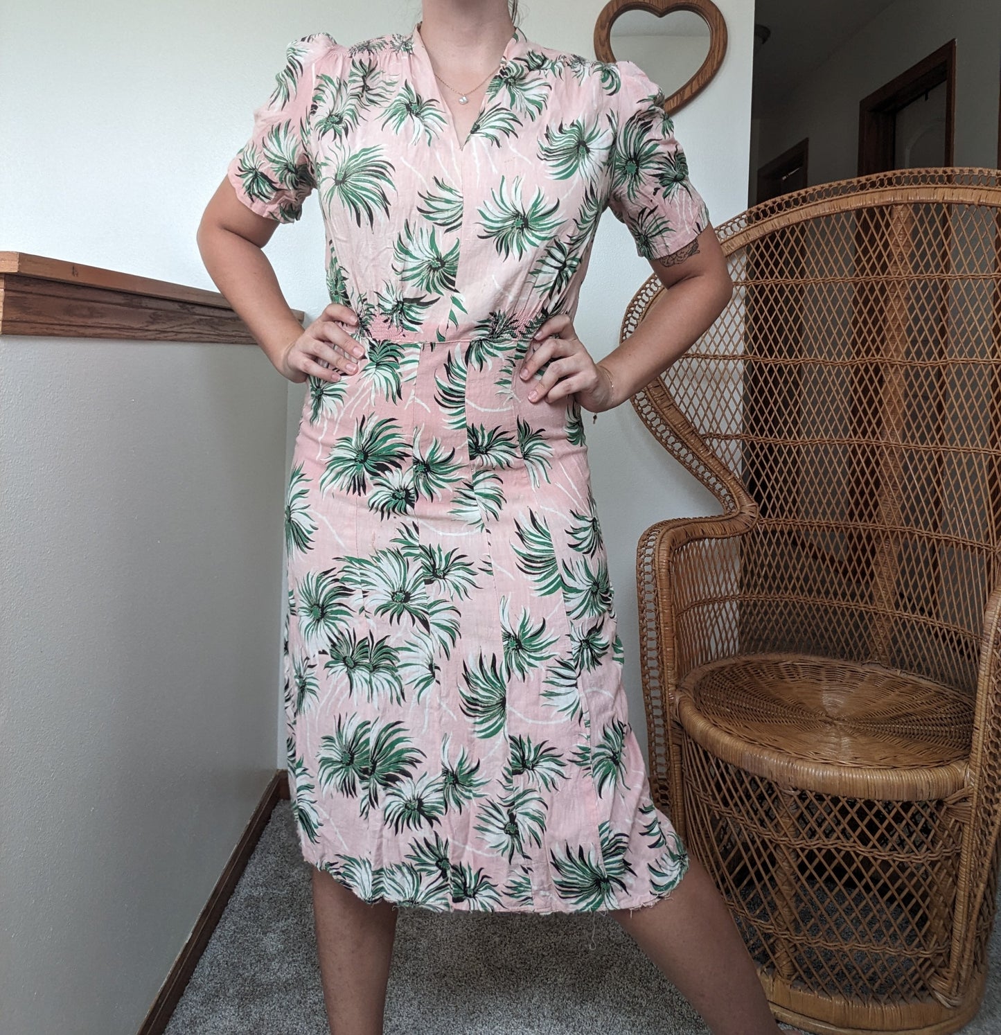 1930s/40s pink and green daisy dress