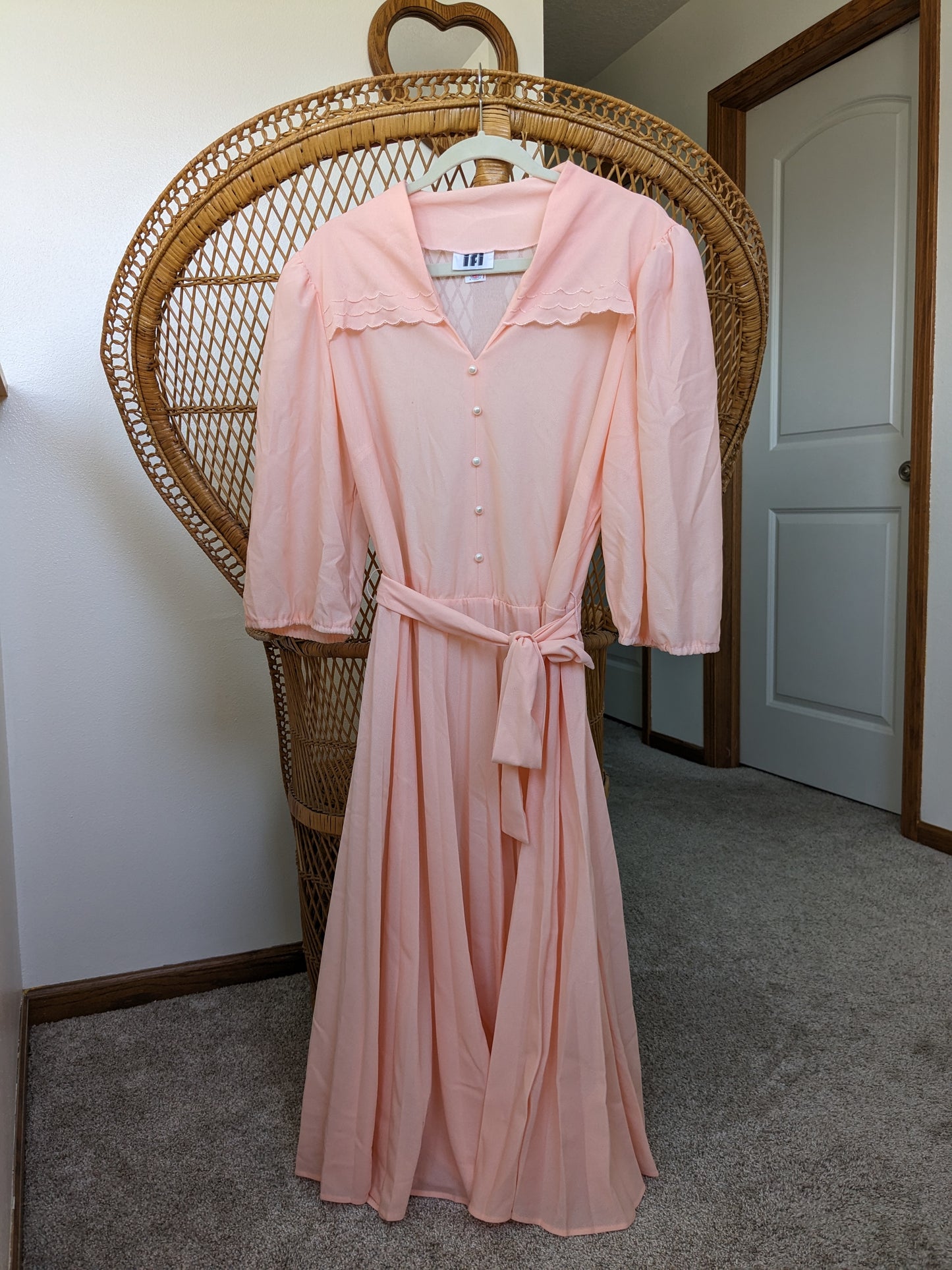 1970s peach dress