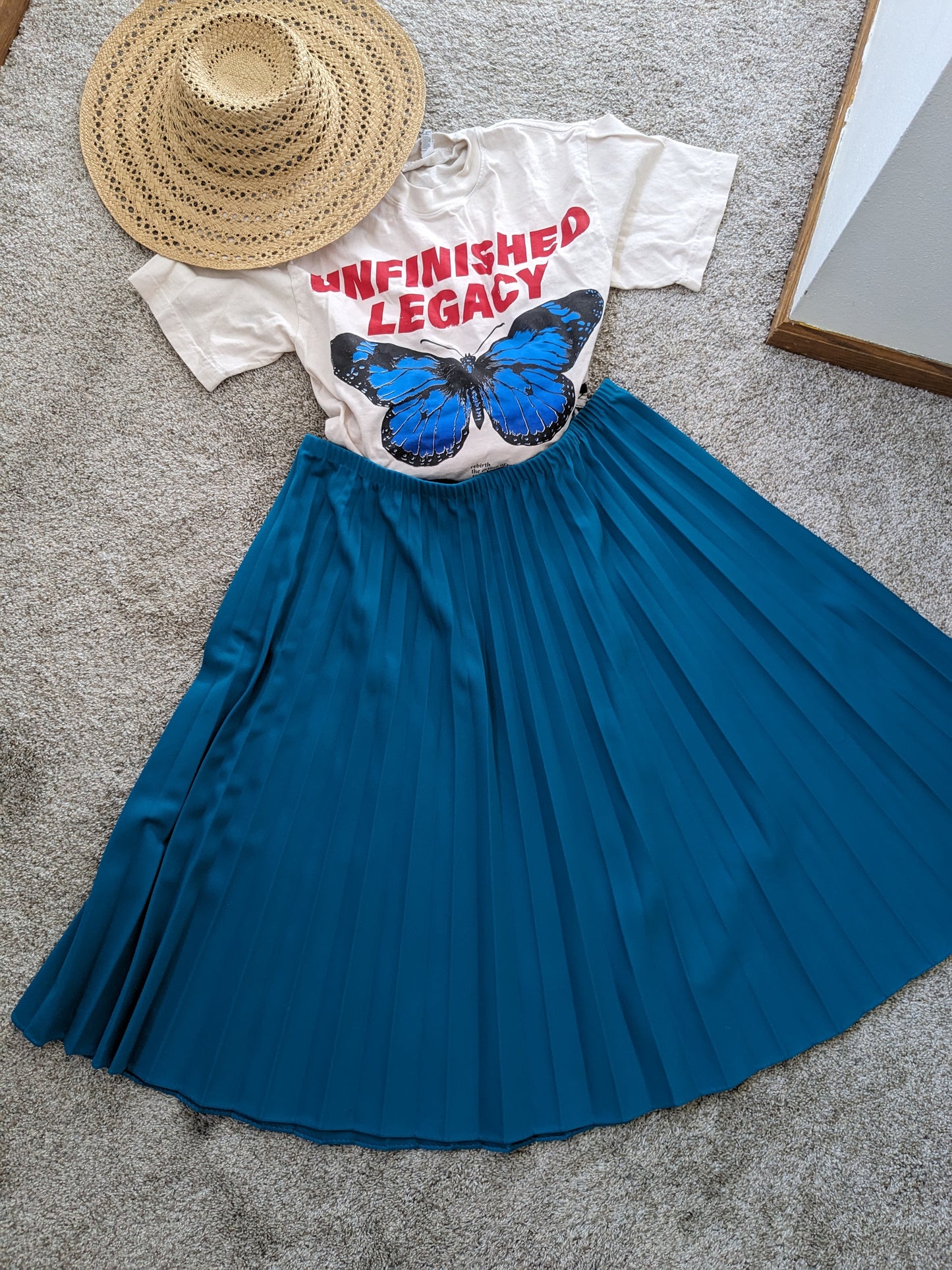 1970s teal pleated skirt