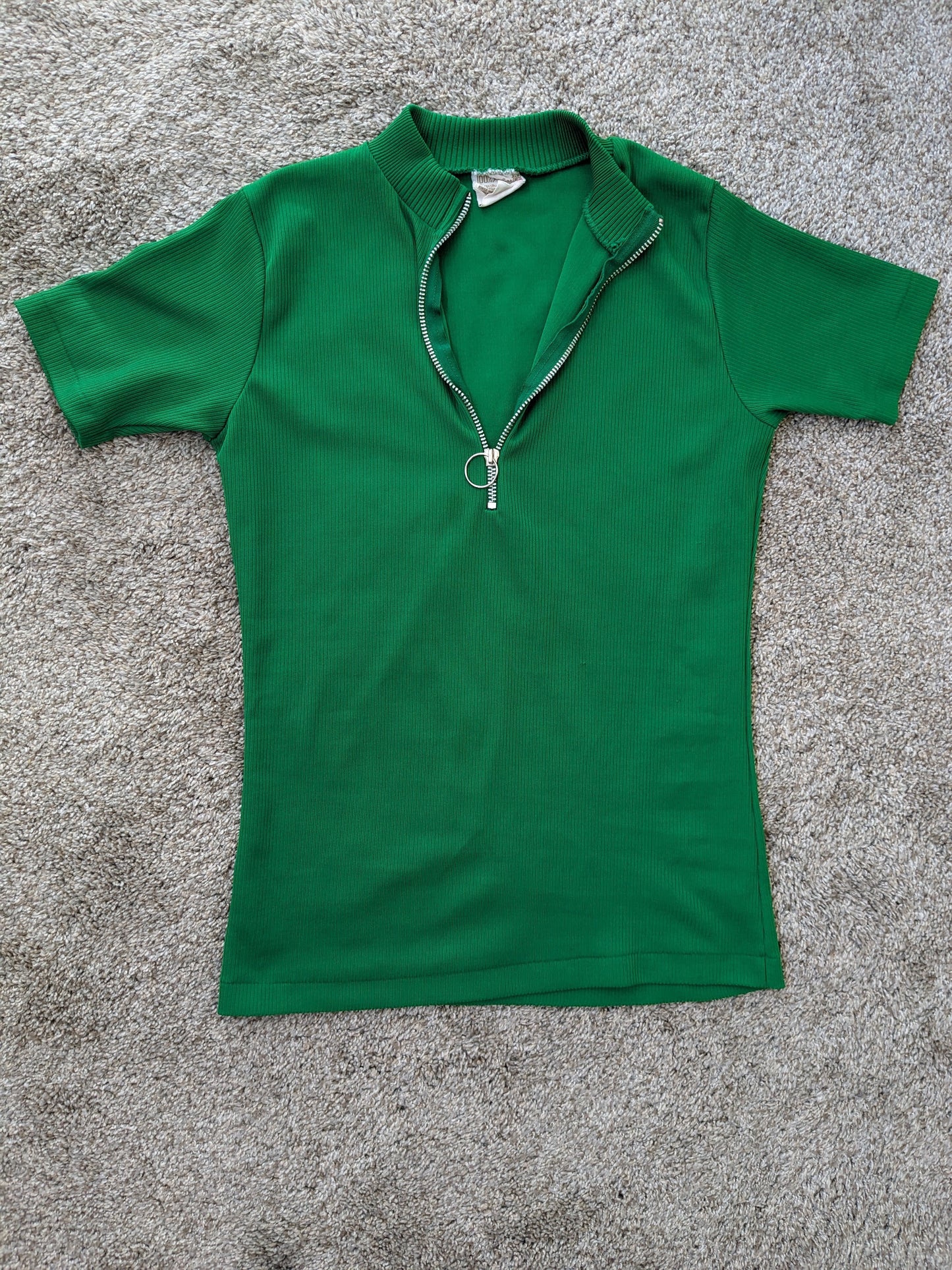 1970s kelly green o-ring zipper top