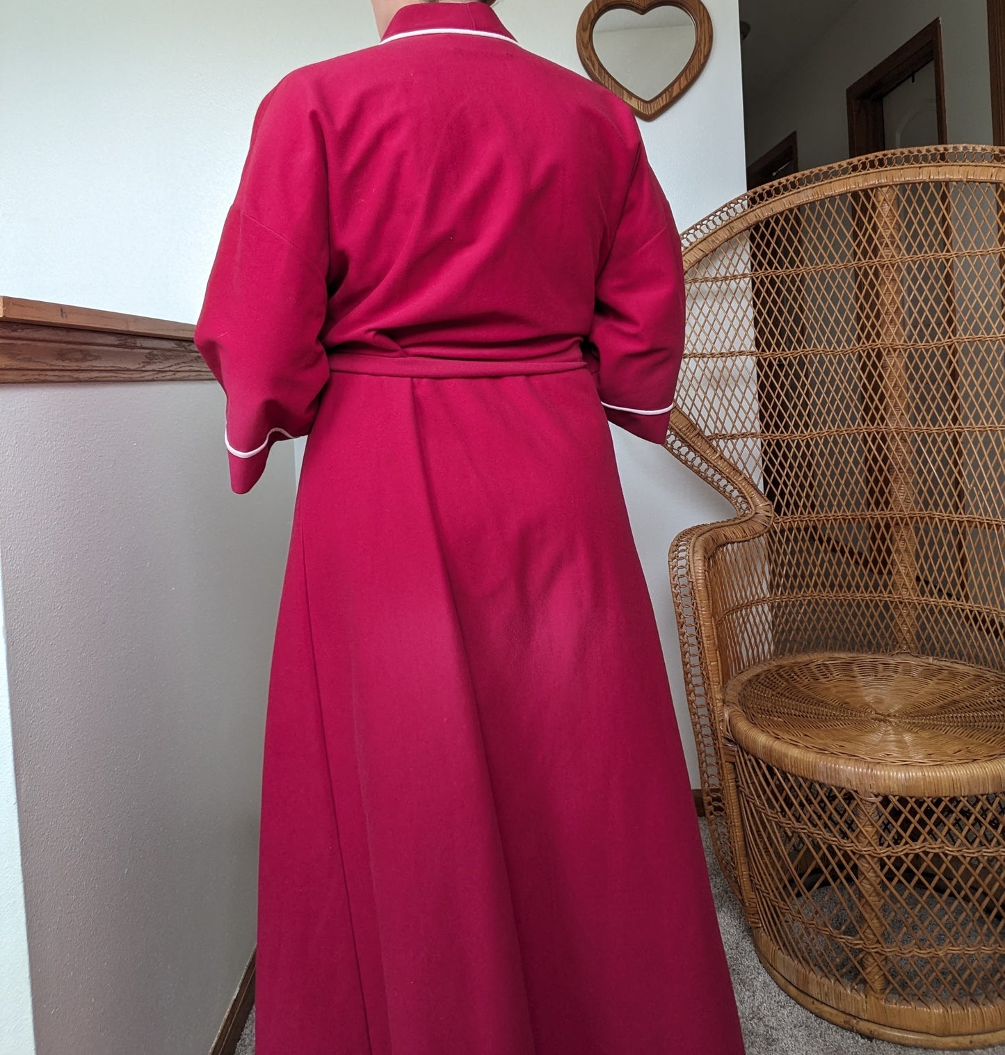 1960s fuchsia robe