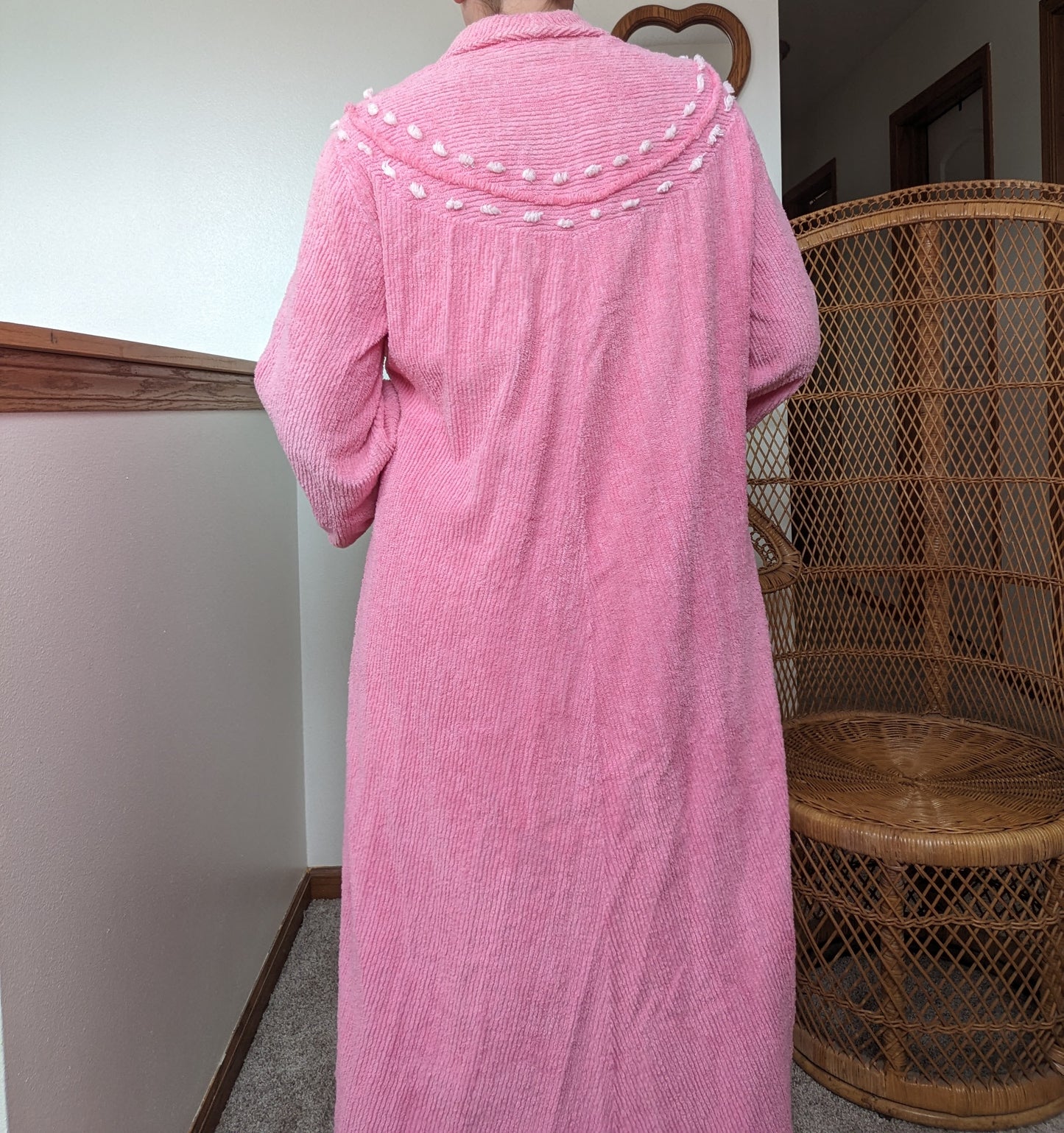 1960s pink chenille robe