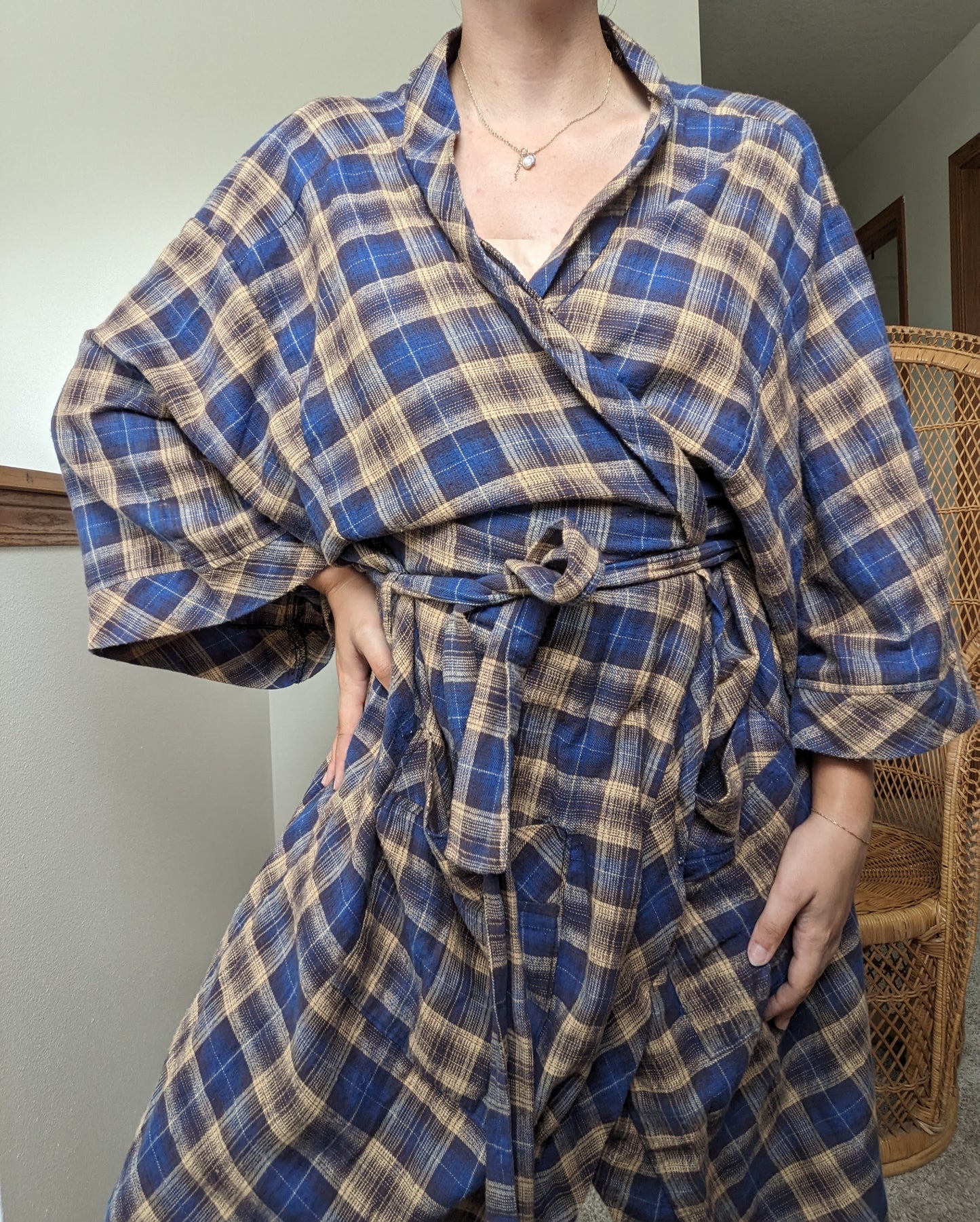 1990s flannel robe