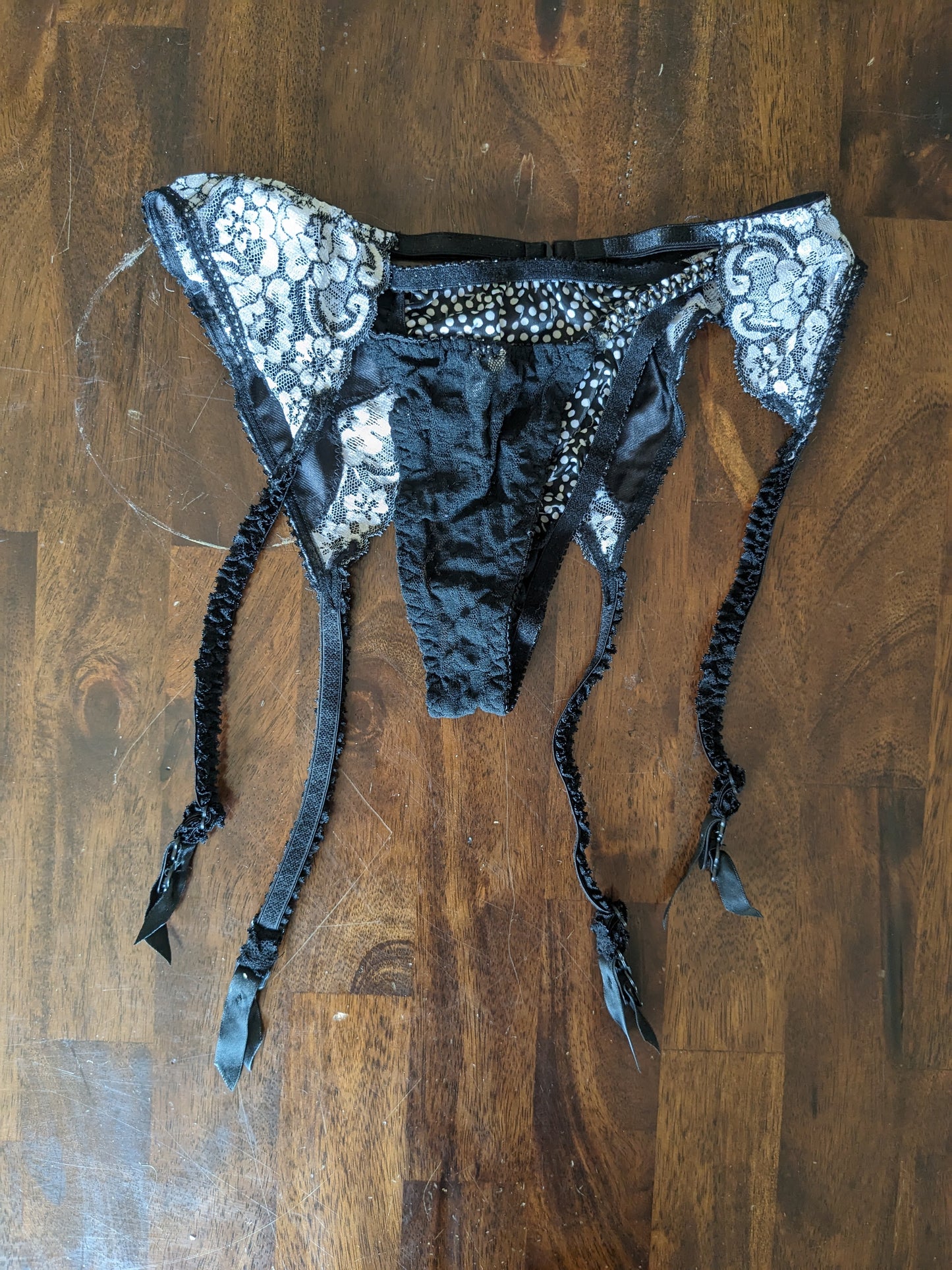 1980s panty and garter belt set