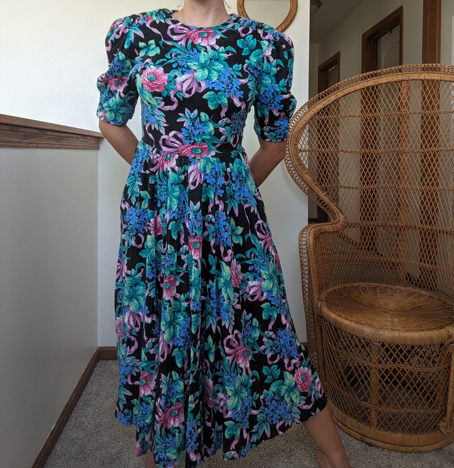 1980s floral puff sleeve dress