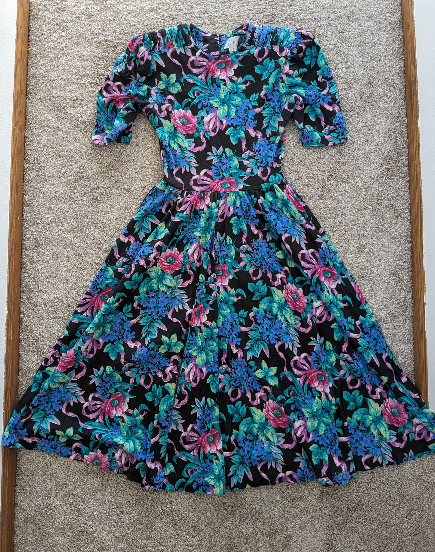 1980s floral puff sleeve dress