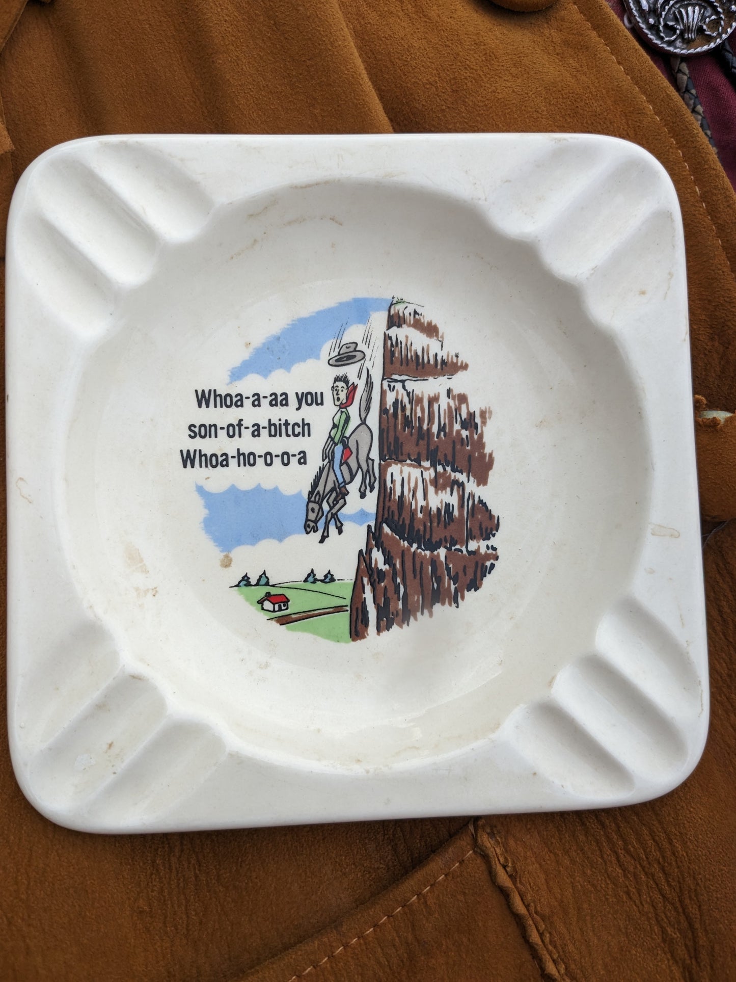 1970s kitschy ash tray