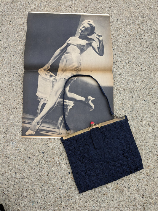 1930s diamond opening navy purse