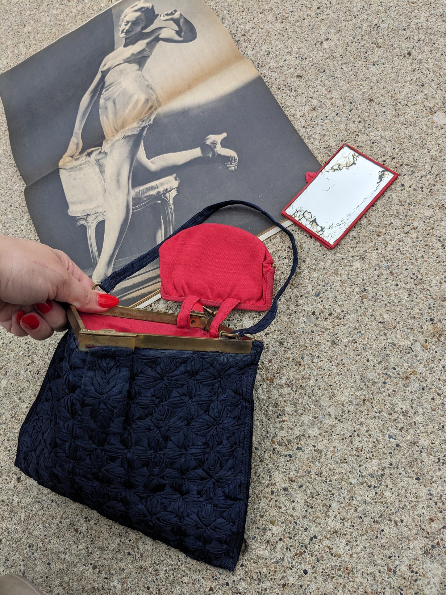 1930s diamond opening navy purse