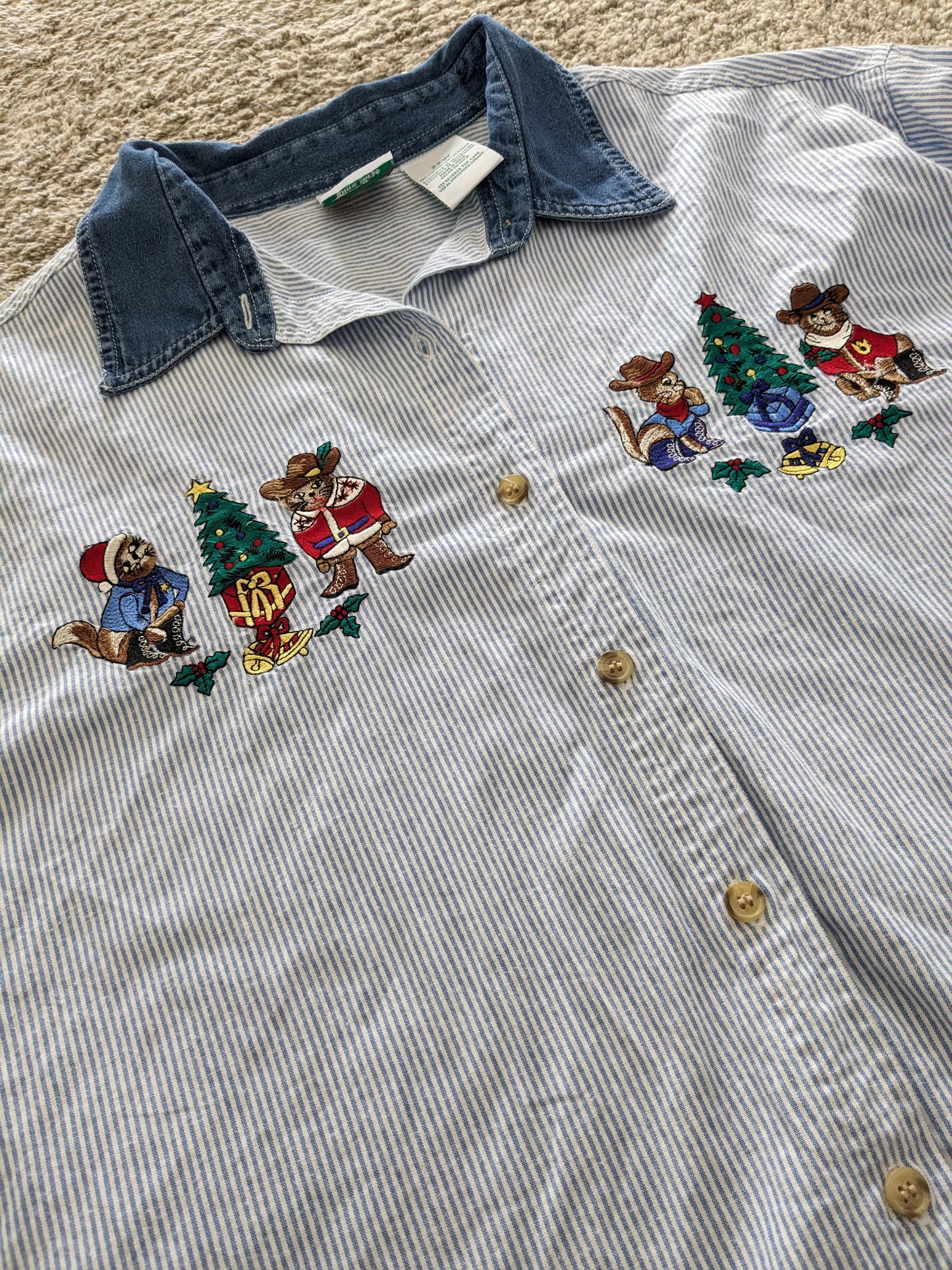 1990s holiday button up