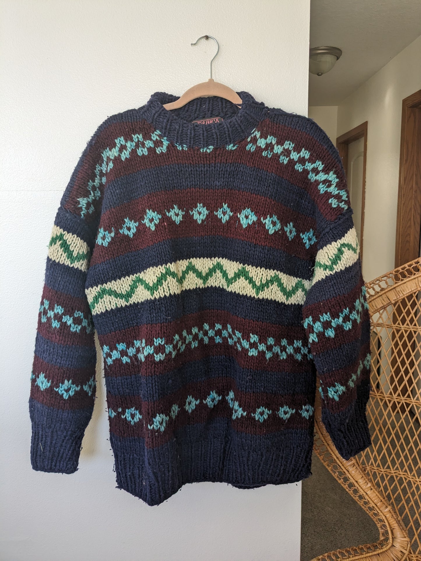 1990s Ecuadorian chunky sweater