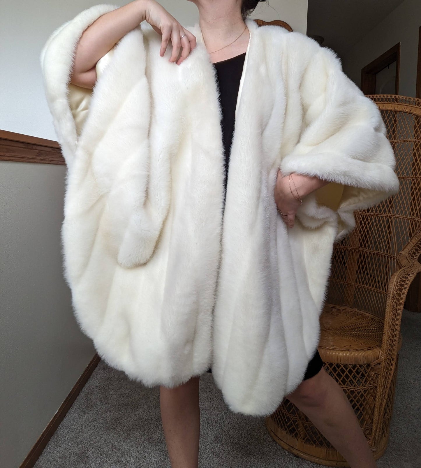 1960s faux fur cape