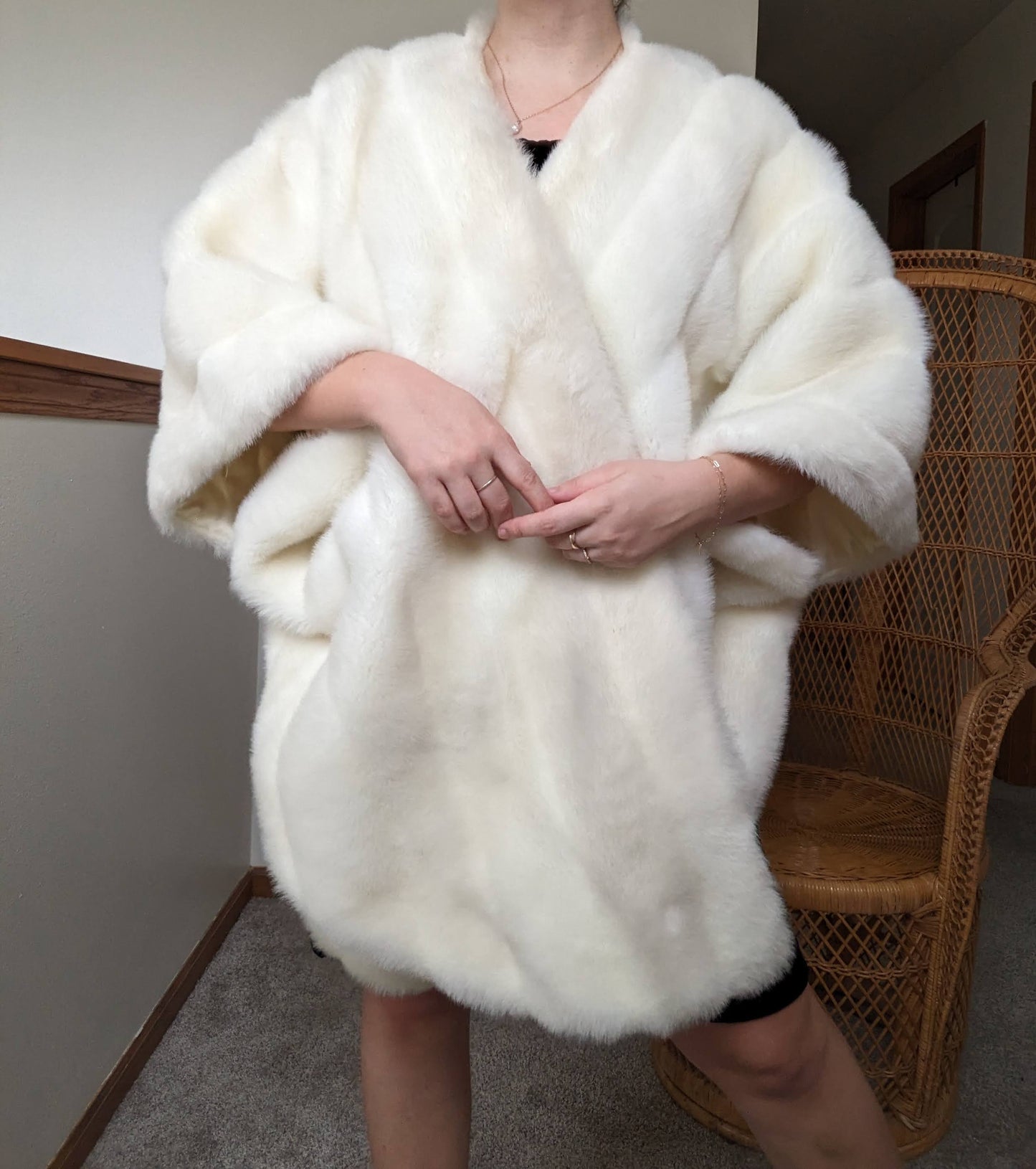 1960s faux fur cape