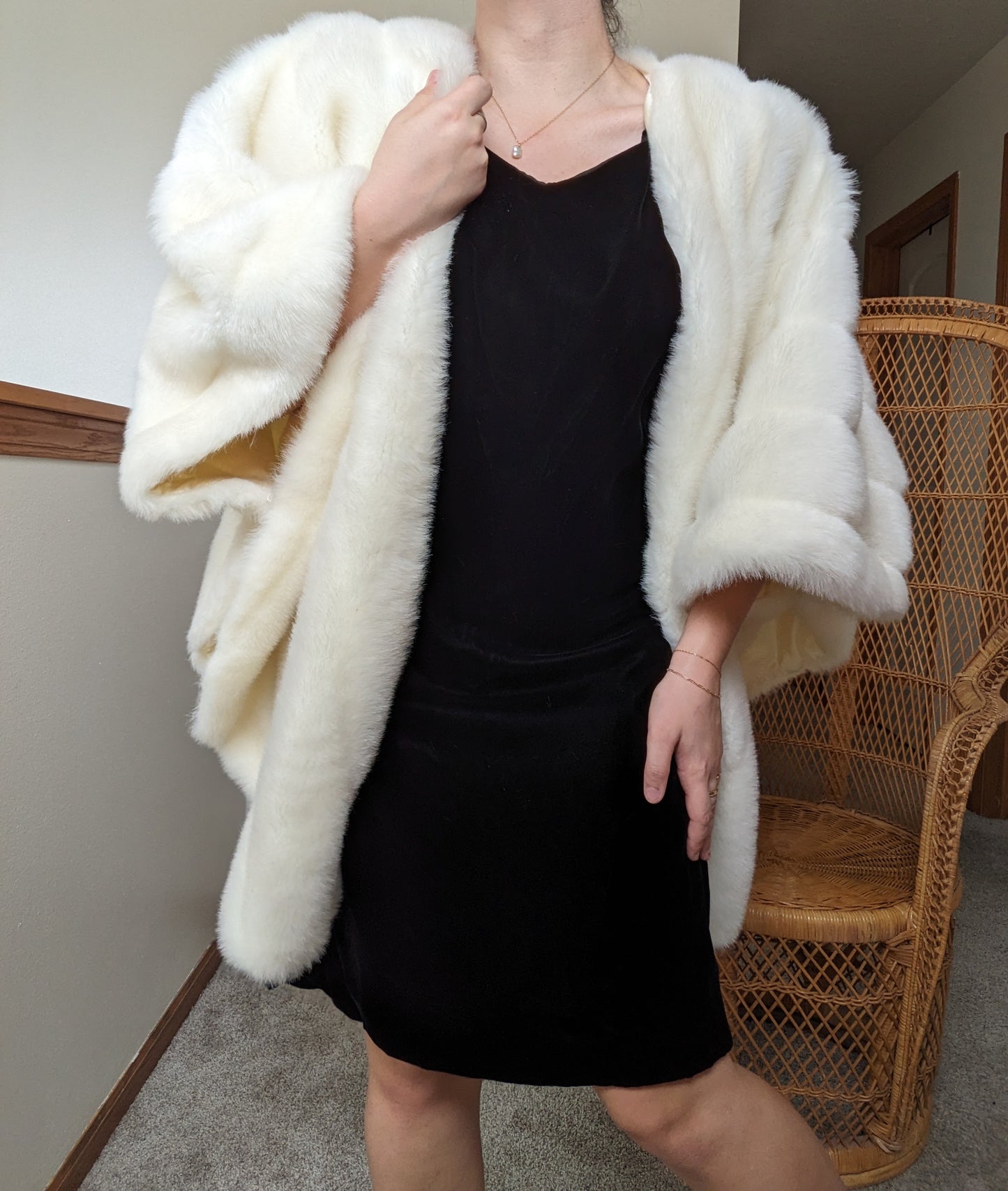 1960s faux fur cape