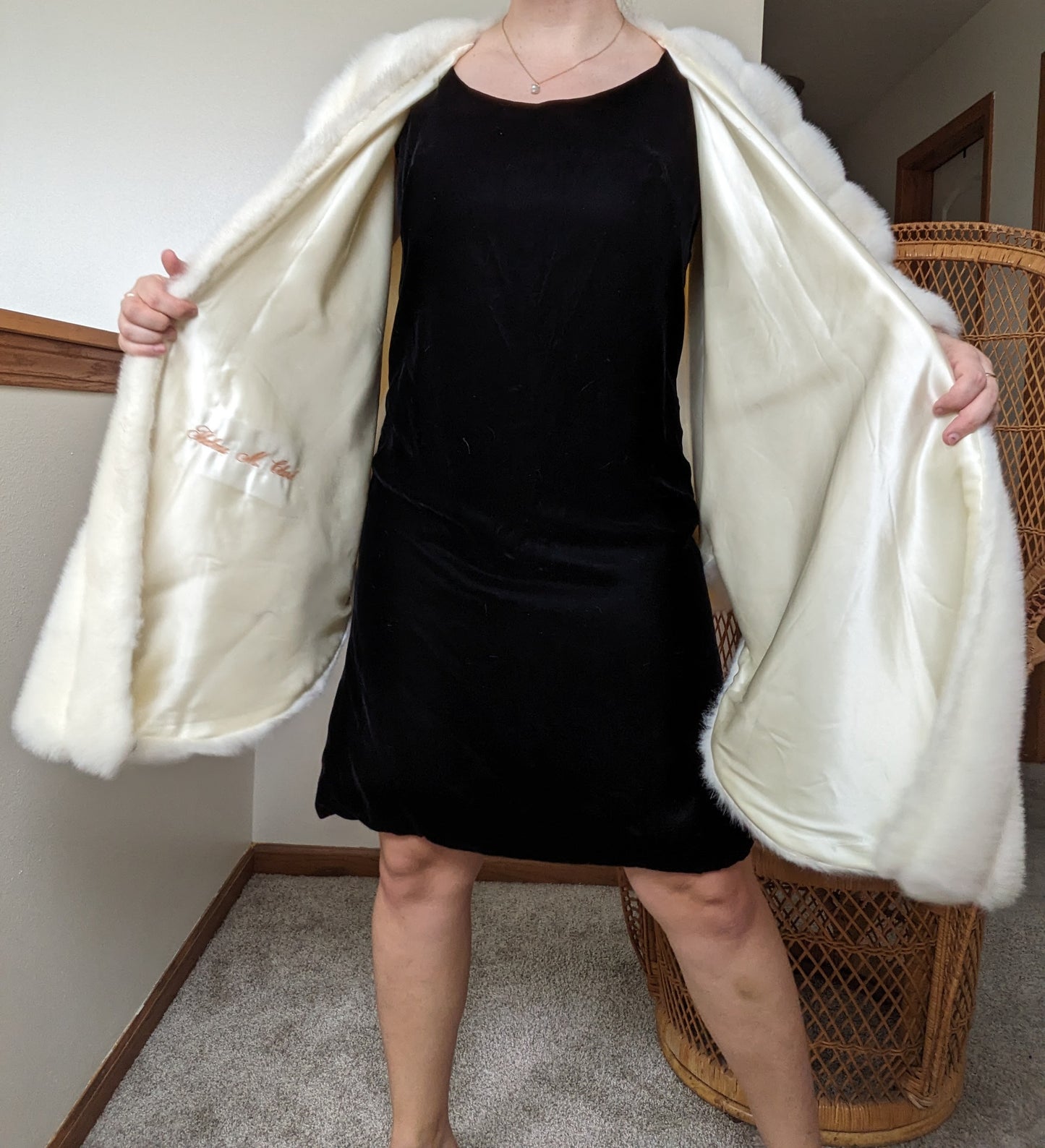 1960s faux fur cape