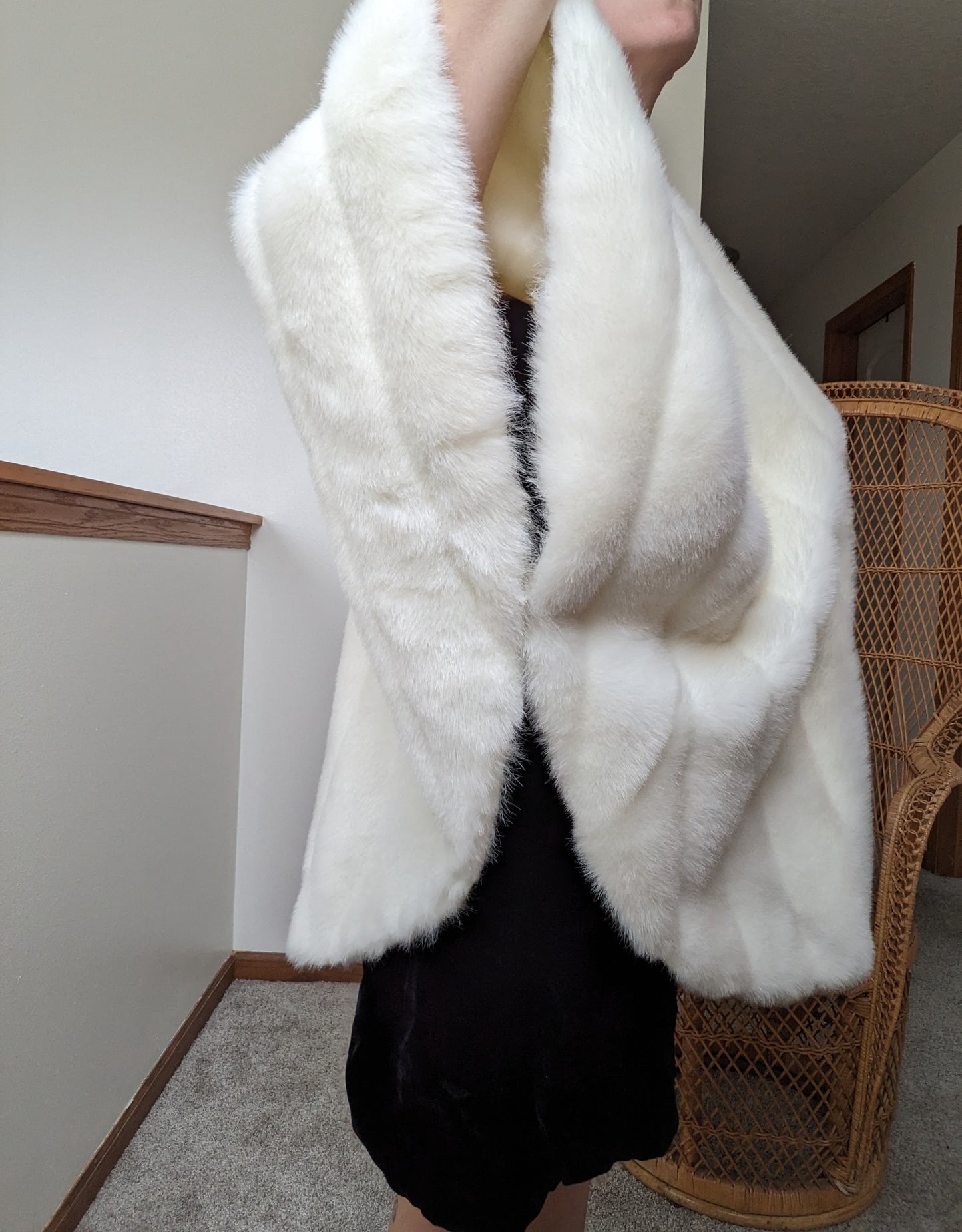 1960s faux fur cape