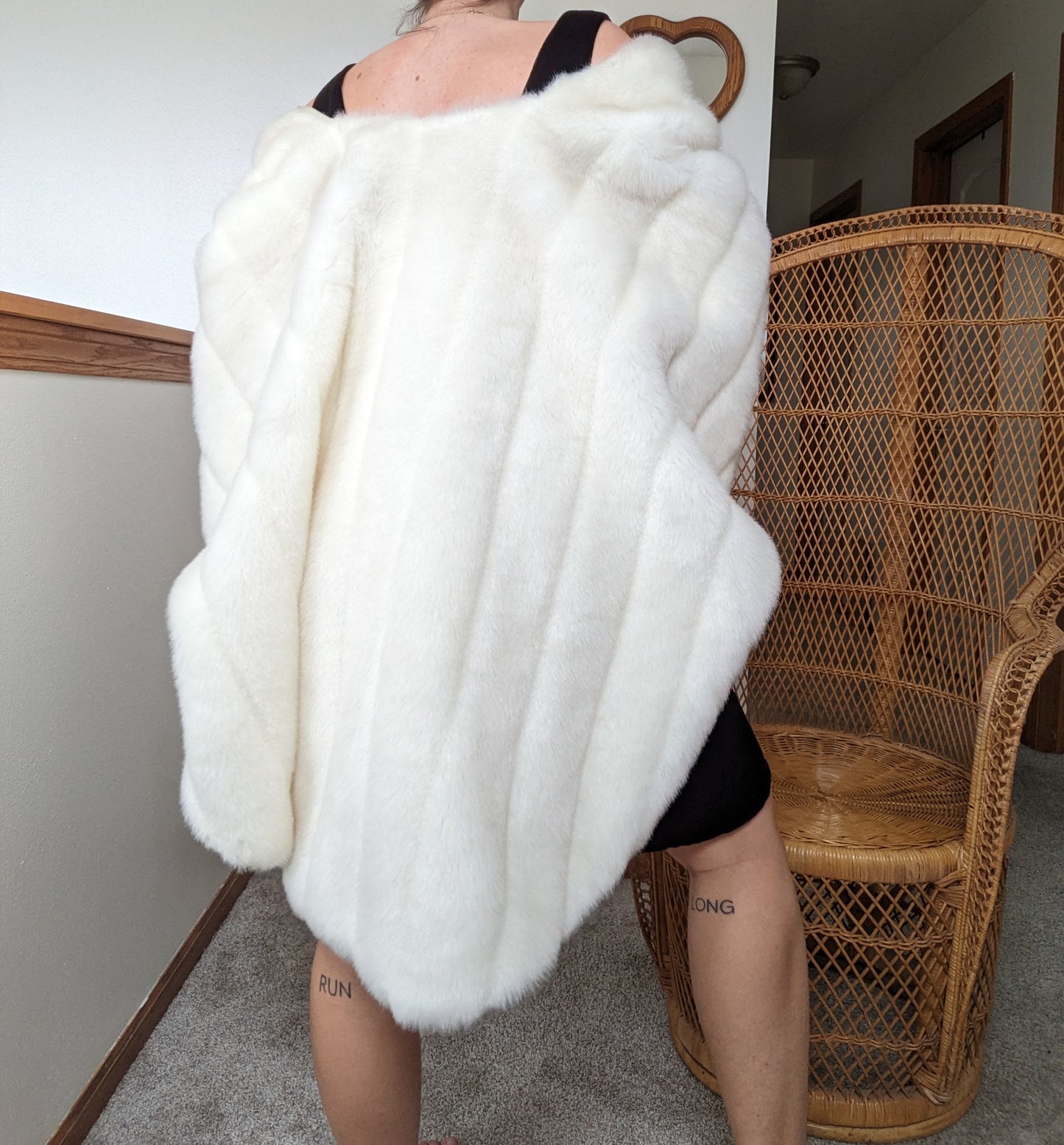 1960s faux fur cape