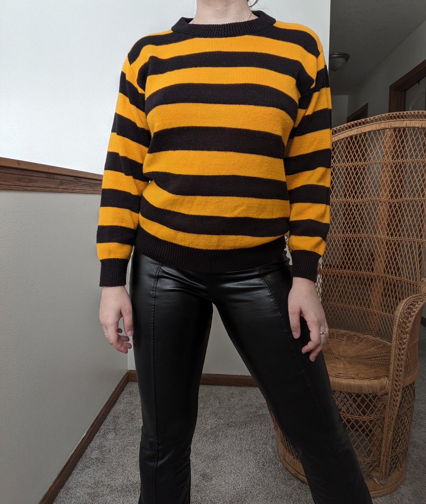 1960s bumblebee striped sweater