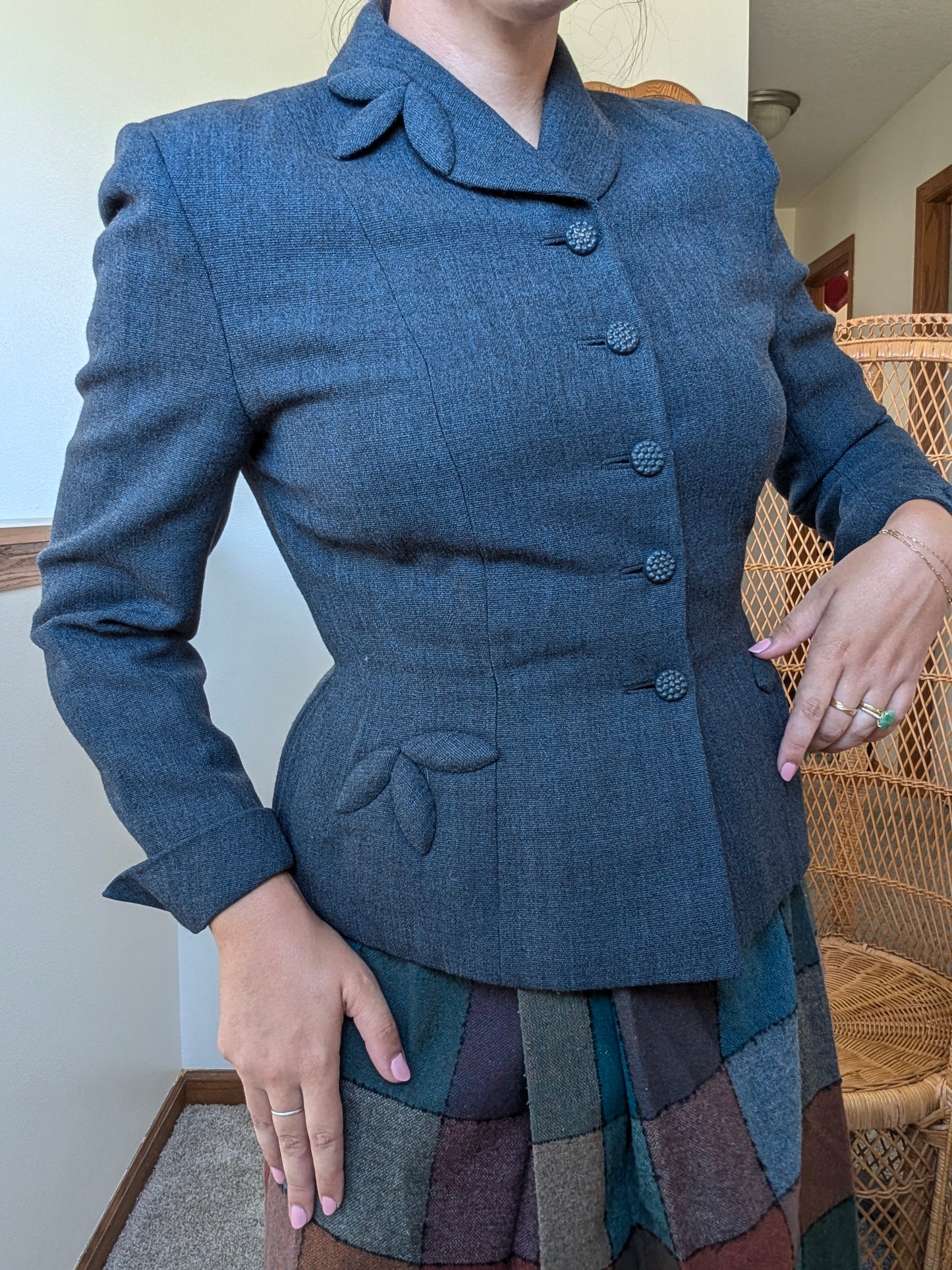 1940s hourglass blazer