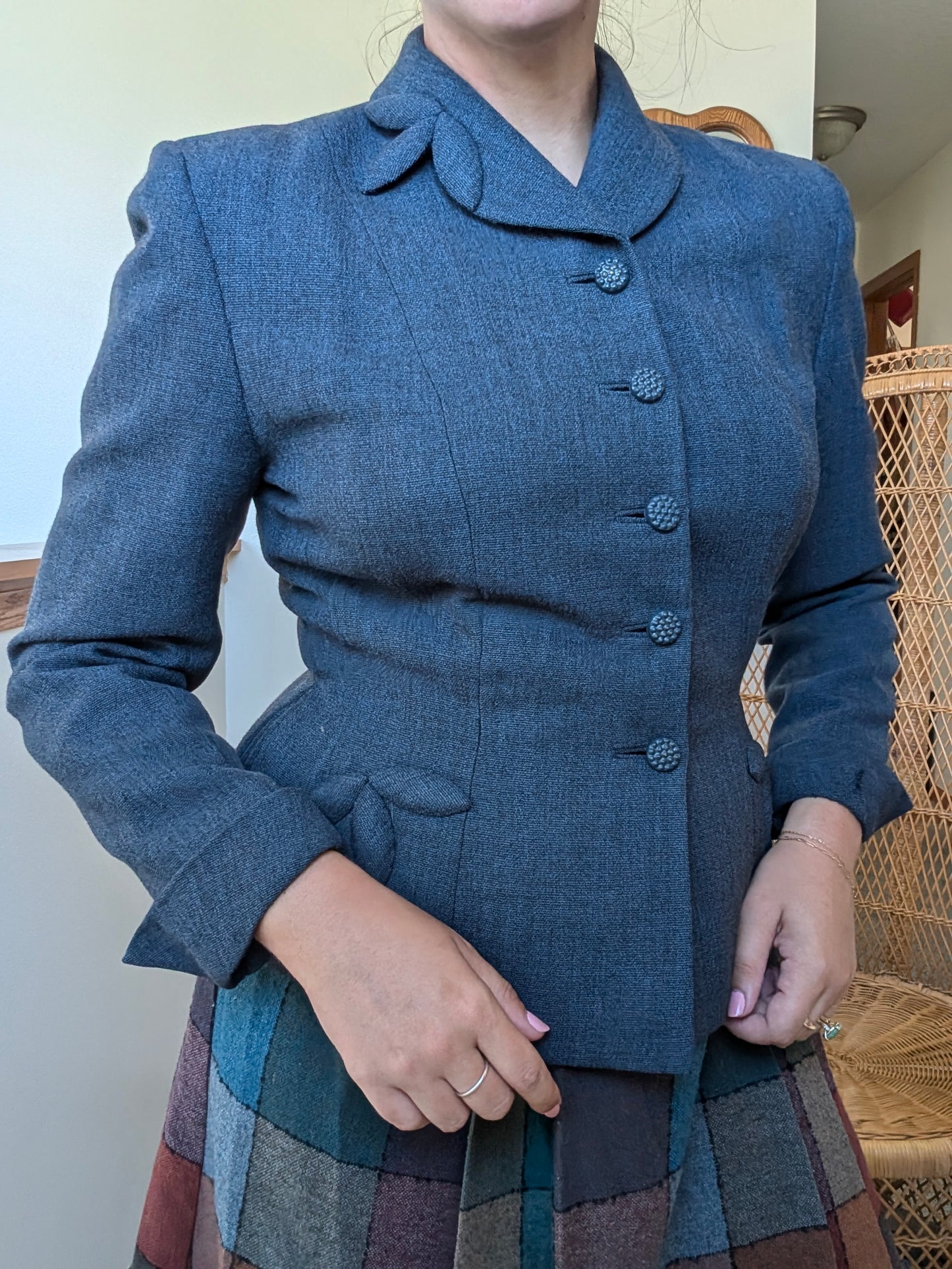 1940s hourglass blazer