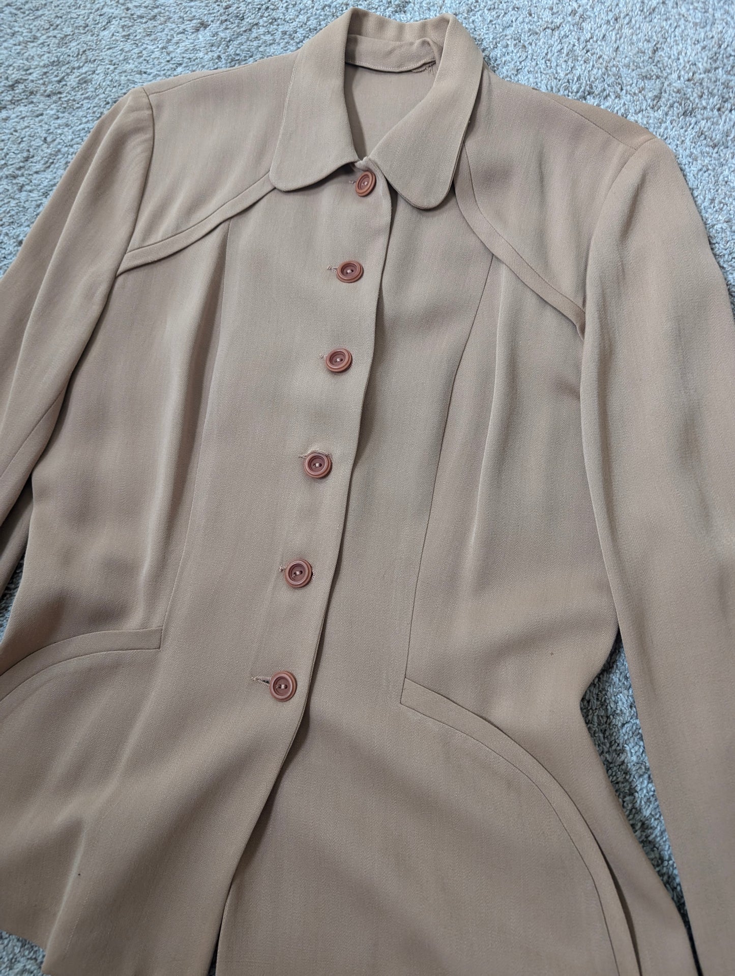 1940s tailored camel blazer