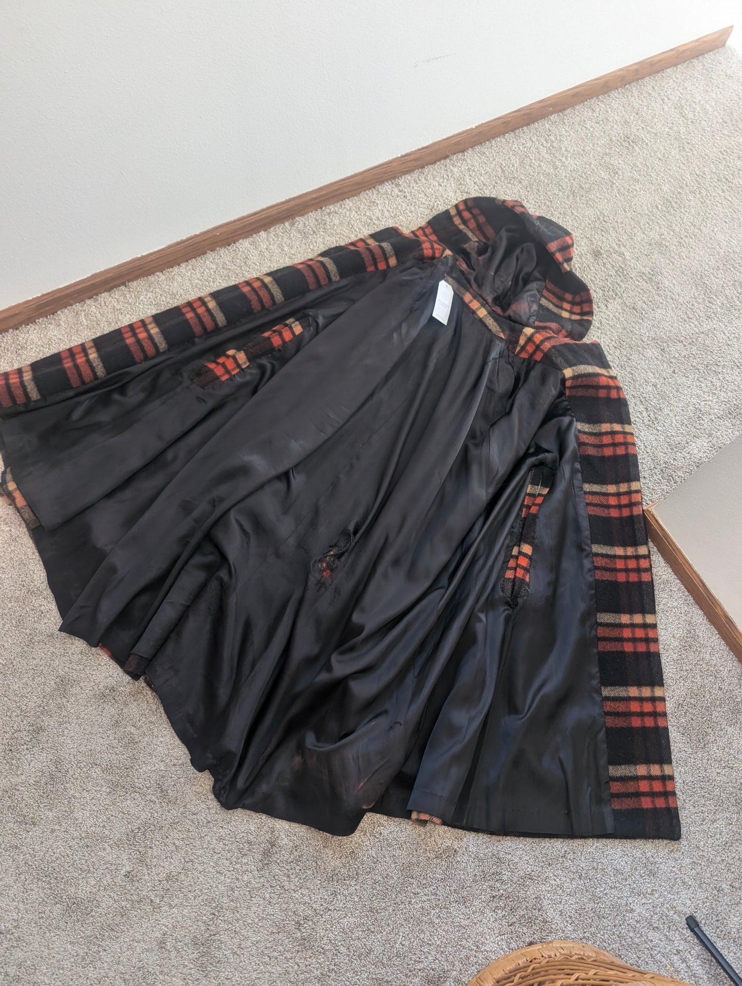 1970s plaid hooded cape