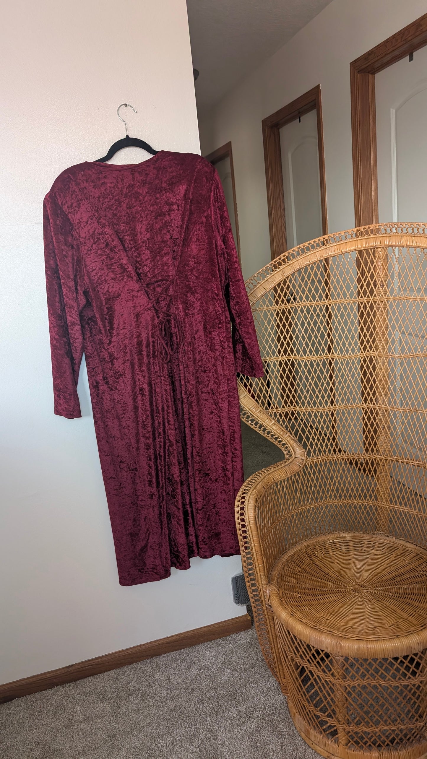 1990s plus size velvet dress