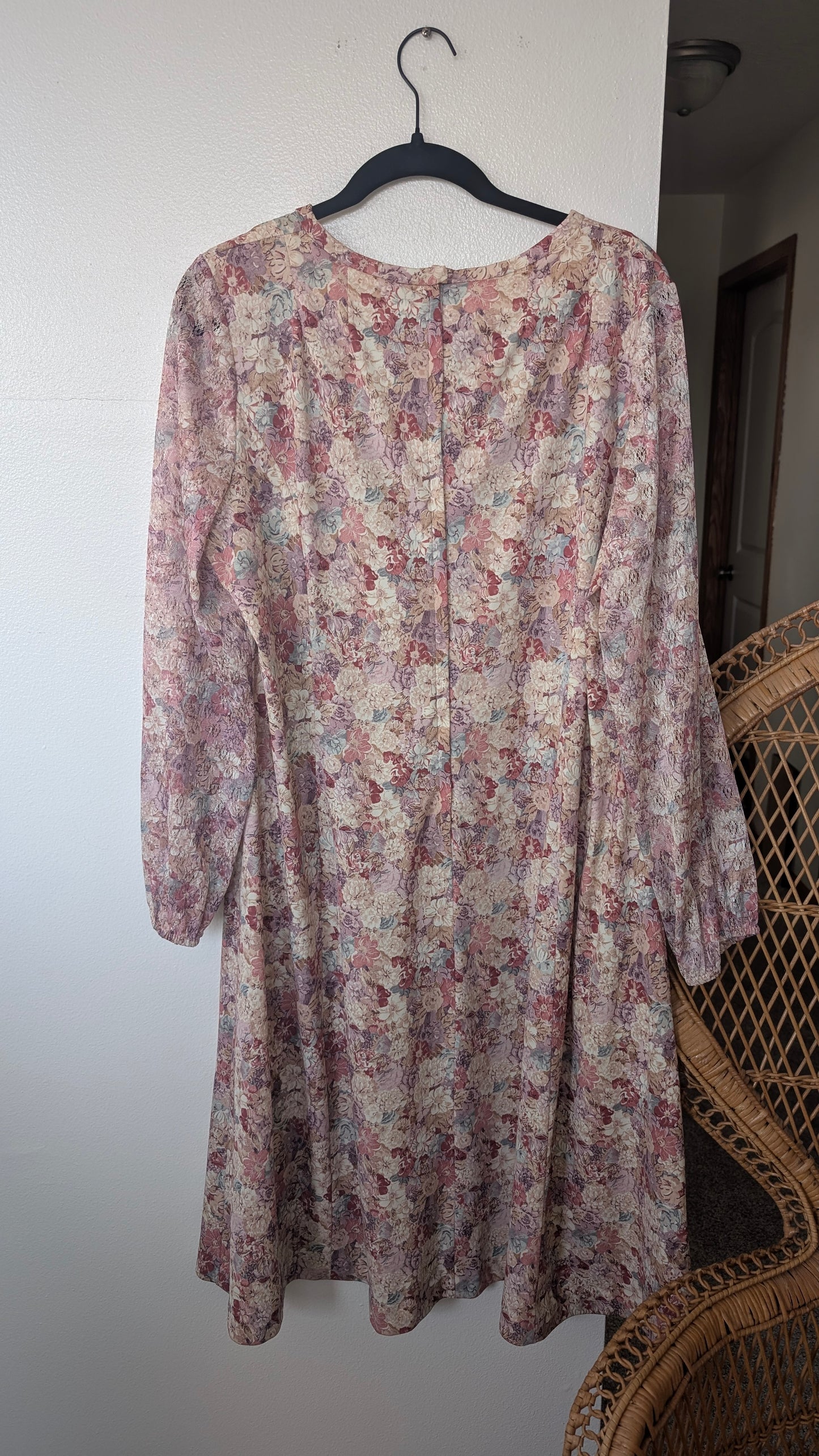 1960s plus size floral dress