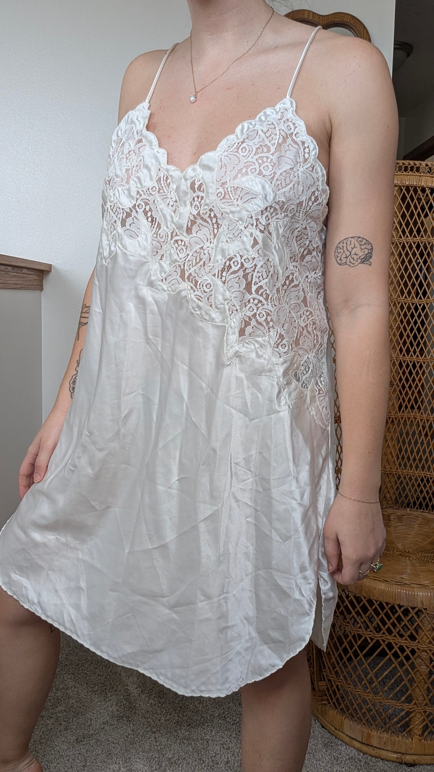 1980s plus size lace slip