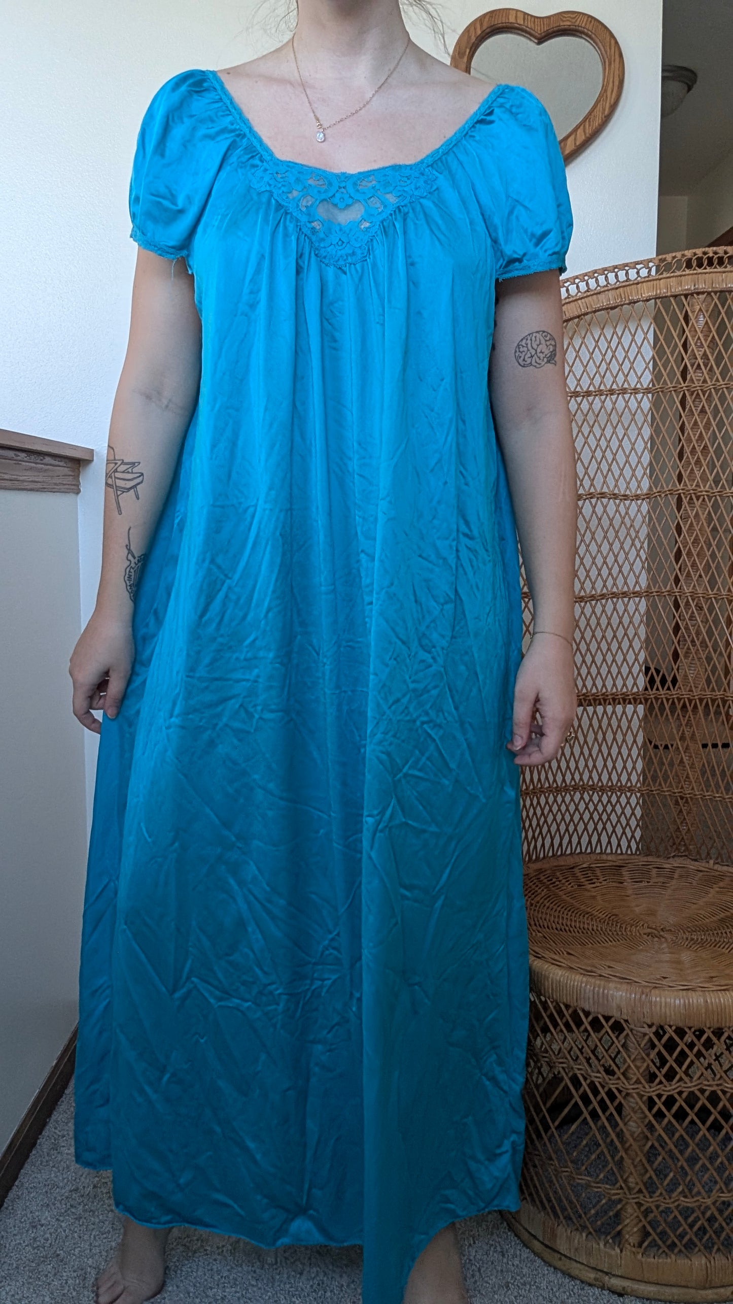 1990s nightgown