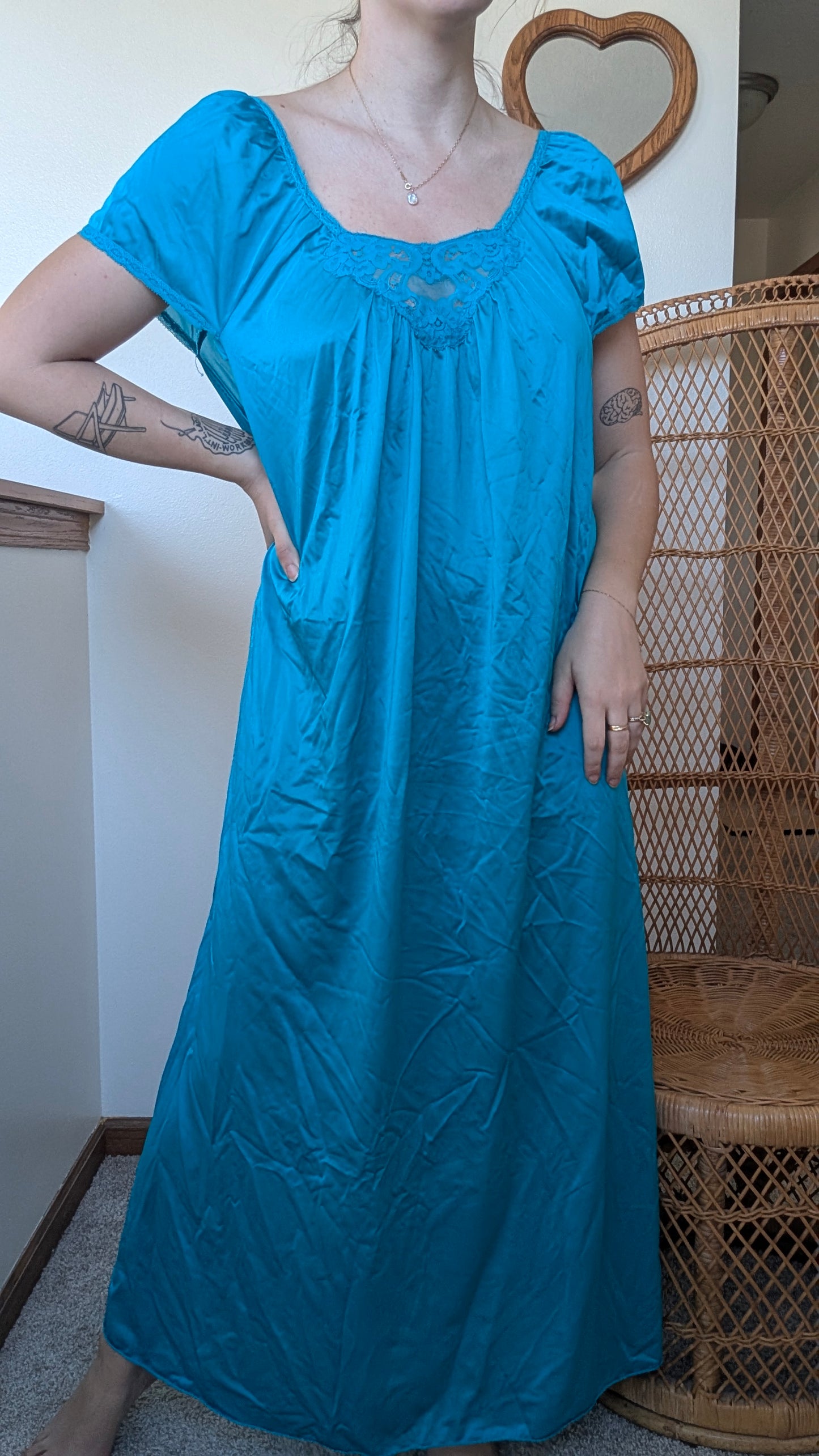 1990s nightgown